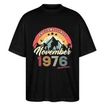 Cadeau D'anniversaire En Novembre 1976 Vintage - T-shirt bio Blaster 2.0 coupe oversize Stanley/Stella Unisexe - noir - Devant - Alina (178cm) & Michal (187cm)