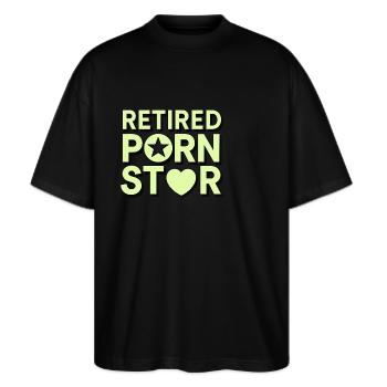 Retired Porn Star - Stanley/Stella Oversized Unisex Bio T-Shirt Blaster 2.0 - Schwarz - Vorne - Alina (178cm) & Michal (187cm)