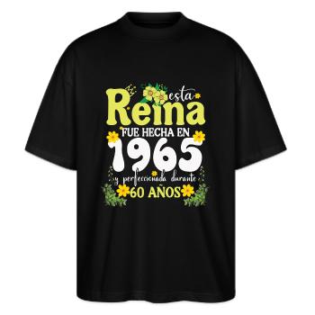 60 Years Birthday Gift Woman Made In 1965 - Stanley/Stella Oversized Unisex Organic T-shirt Blaster 2.0 - black - Front - Alina (178cm) & Michal (187cm)