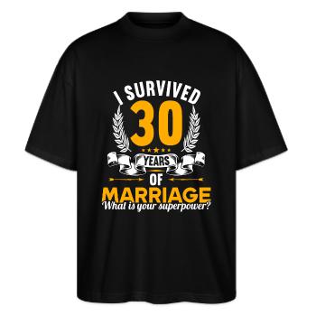 Ik overleefde 30 jaar huwelijk 30e huwelijksverjaardag - Stanley/Stella Uniseks oversized bio T-shirt Blaster 2.0 - zwart - Voor - Alina (178cm) & Michal (187cm)