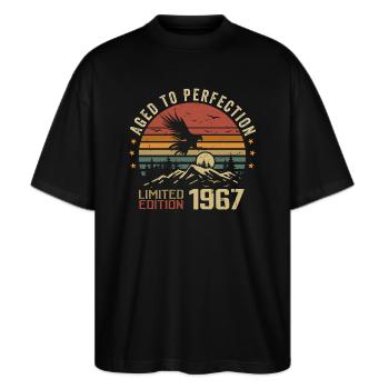 Vintage 1967 Limited Edition 1967 Retro 1967 - Stanley/Stella Oversized Unisex Organic T-shirt Blaster 2.0 - black - Front - Alina (178cm) & Michal (187cm)