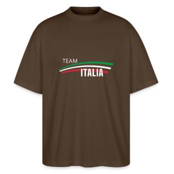Team Italia - EM Fußball Fan Fahne 2021 - Stanley/Stella Oversized Unisex Bio T-Shirt Blaster 2.0 - Dunkelbraun - Vorne - Alina (178cm) & Michal (187cm)