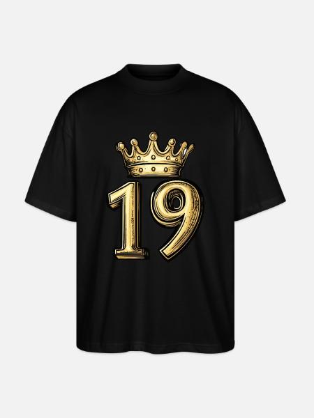 19 Zahl Krone - Stanley/Stella Oversized Unisex Bio T-Shirt Blaster 2.0 - Schwarz