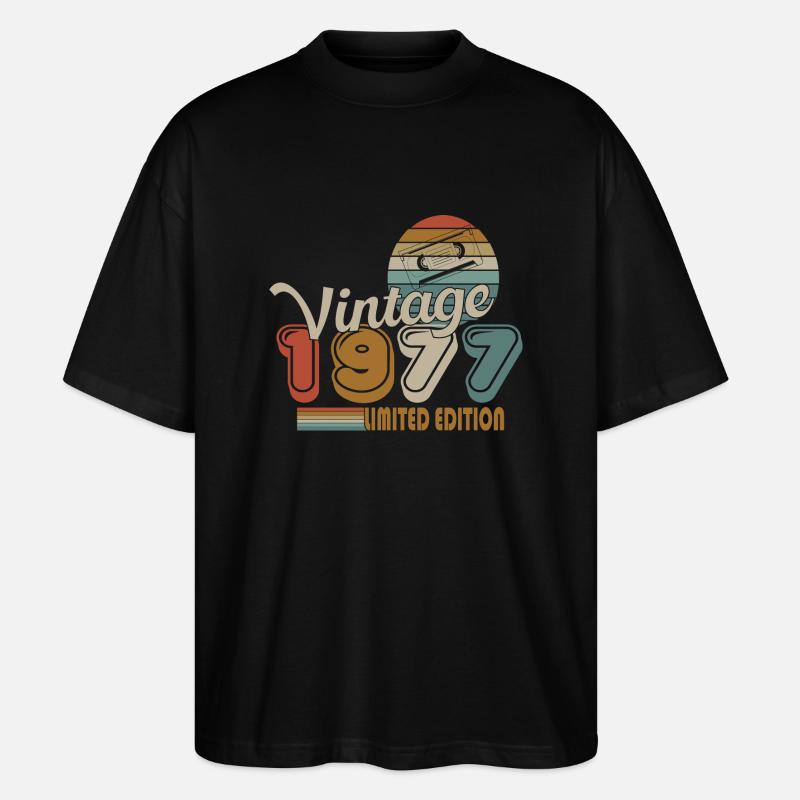1977 - Stanley/Stella Oversized Unisex Bio T-Shirt Blaster 2.0 - Schwarz