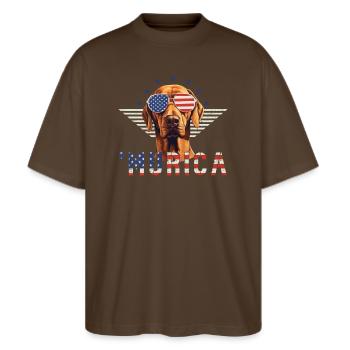 Rhodesian Ridgeback Sonnenbrille Murica Flagge - Stanley/Stella Oversized Unisex Bio T-Shirt Blaster 2.0 - Dunkelbraun - Vorne - Alina (178cm) & Michal (187cm)