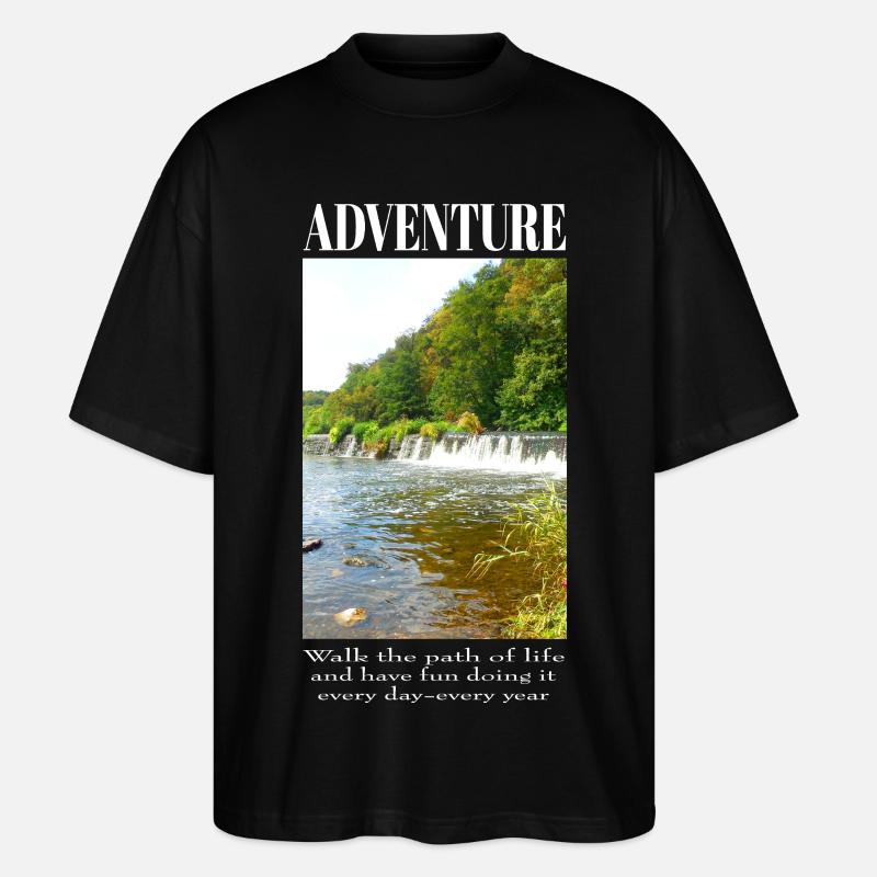 Abenteuer Natur Fluss Landschaft mit Wasserfall - Stanley/Stella Oversized Unisex Bio T-Shirt Blaster 2.0 - Schwarz