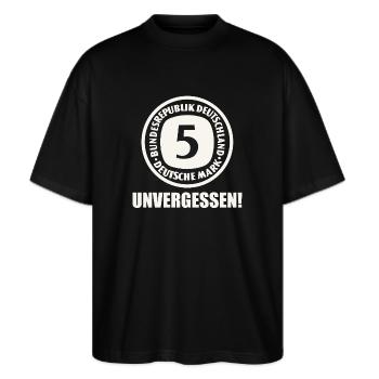 5 Deutsche Mark DM D-Mark Vergangenheit - Stanley/Stella Oversized Unisex Bio T-Shirt Blaster 2.0 - Schwarz - Vorne - Alina (178cm) & Michal (187cm)
