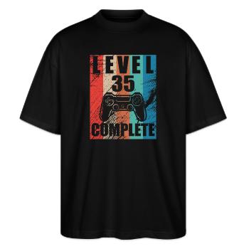 Level 35 abgeschlossen - Stanley/Stella Oversized Unisex Bio T-Shirt Blaster 2.0 - Schwarz - Vorne - Alina (178cm) & Michal (187cm)