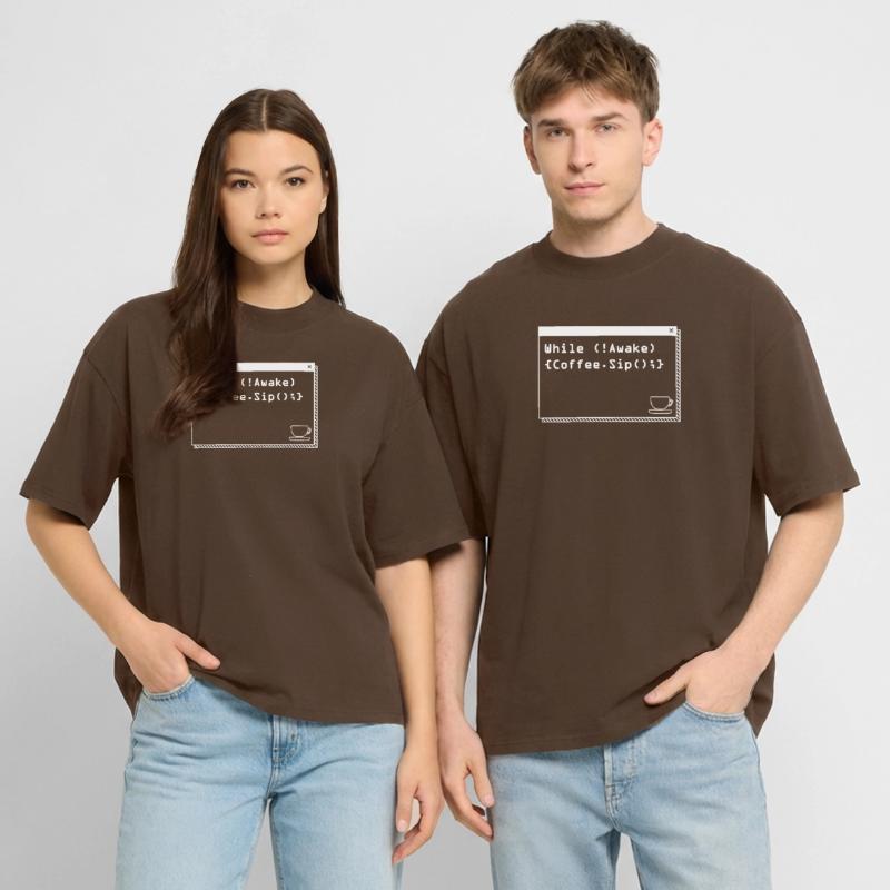 Les programmeurs génèrent du code à partir de café T-shirt bio Blaster 2.0 coupe oversize Stanley/Stella Unisexe