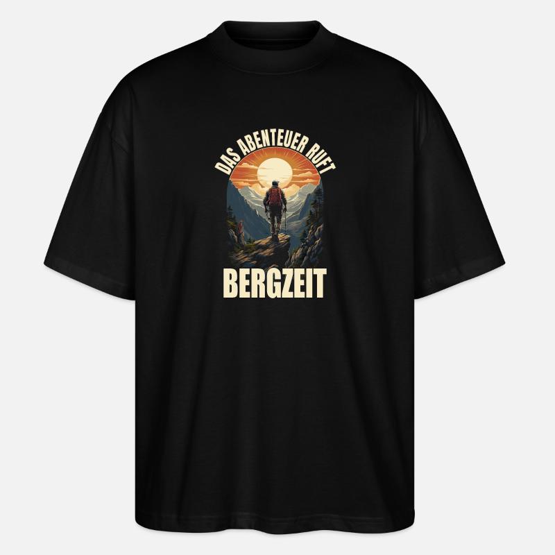 Das Abenteuer ruft - Bergzeit - Stanley/Stella Oversized Unisex Bio T-Shirt Blaster 2.0 - Schwarz