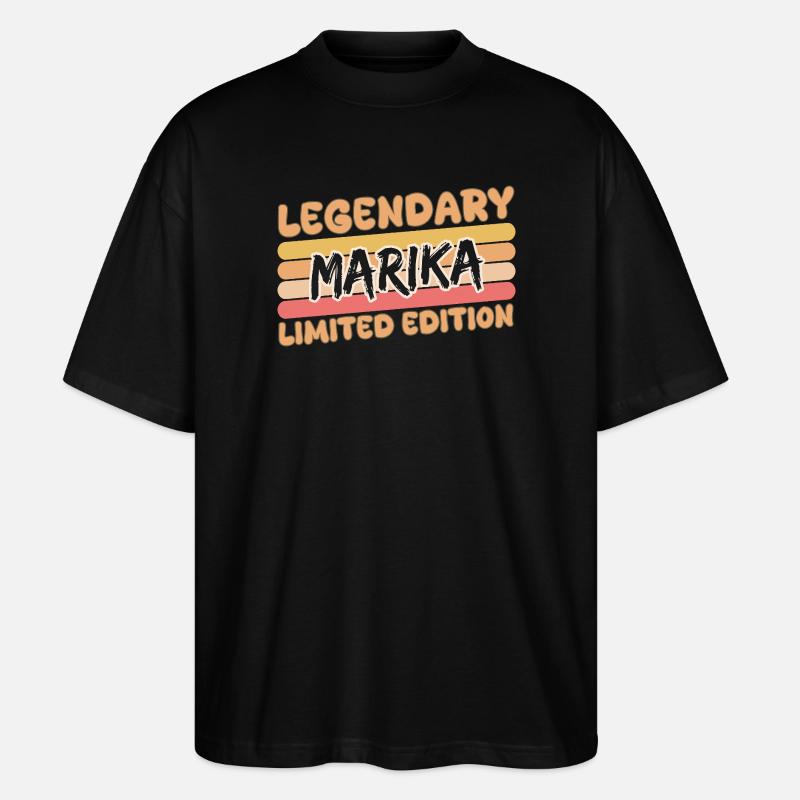 Marika als Legendary - Stanley/Stella Oversized Unisex Bio T-Shirt Blaster 2.0 - Schwarz