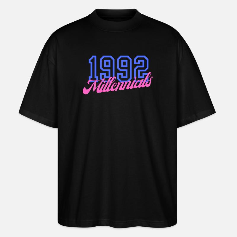 Retro 1992 Millennial Numerisches Design - Stanley/Stella Oversized Unisex Bio T-Shirt Blaster 2.0 - Schwarz