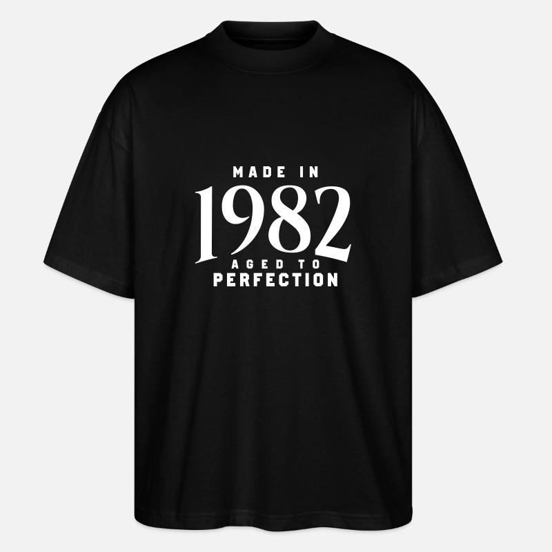 MADE IN 1982 - Stanley/Stella Oversized Unisex Bio T-Shirt Blaster 2.0 - Schwarz