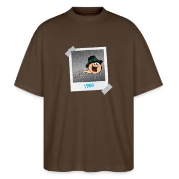 1980 - ein Foto von mir bei der Zeugung - Stanley/Stella Oversized Unisex Bio T-Shirt Blaster 2.0 - Dunkelbraun - Vorne - Alina (178cm) & Michal (187cm)