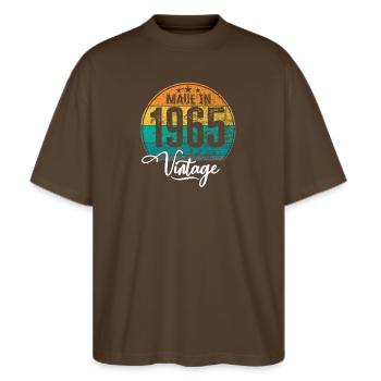 Millésime Fabriqué en 1965 Année de naissance 1965 Anniversaire - T-shirt bio Blaster 2.0 coupe oversize Stanley/Stella Unisexe - marron foncé - Devant - Alina (178cm) & Michal (187cm)