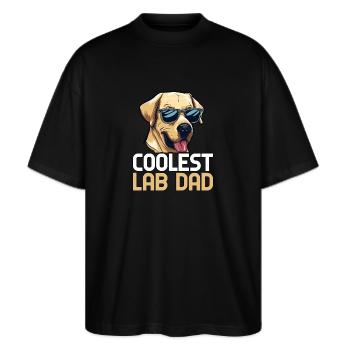 COOLEST LAB DAD - Stanley/Stella Oversized Unisex Organic T-shirt Blaster 2.0 - black - Front - Alina (178cm) & Michal (187cm)