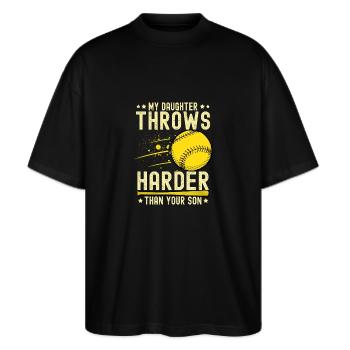 Meine Tochter Wirft Härter Softball Baseball Mom - Stanley/Stella Oversized Unisex Bio T-Shirt Blaster 2.0 - Schwarz - Vorne - Alina (178cm) & Michal (187cm)