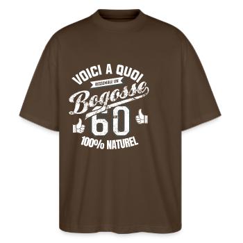 60 Year Old Bogosse - Stanley/Stella Oversized Unisex Organic T-shirt Blaster 2.0 - mocha - Front - Alina (178cm) & Michal (187cm)