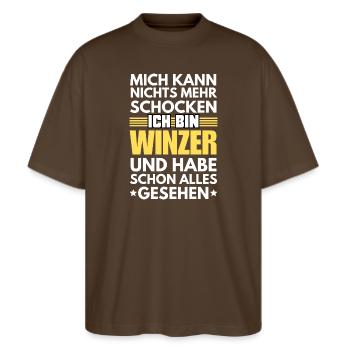 Non-shockable winemaker - Stanley/Stella Oversized Unisex Organic T-shirt Blaster 2.0 - mocha - Front - Alina (178cm) & Michal (187cm)