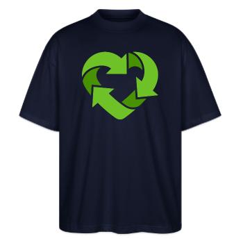 Recycling Heart + (Dein Text) - Stanley/Stella Oversized Unisex Bio T-Shirt Blaster 2.0 - Navy - Vorne - Alina (178cm) & Michal (187cm)