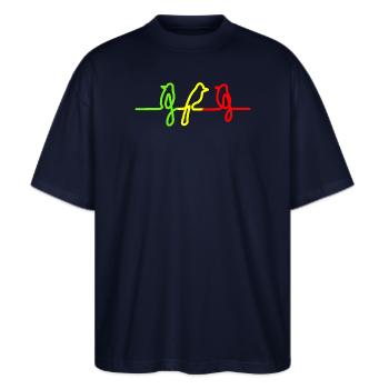 Three little birds Reggae Rasta Jamaica Vogel - Stanley/Stella Oversized Unisex Bio T-Shirt Blaster 2.0 - Navy - Vorne - Alina (178cm) & Michal (187cm)