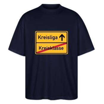 ortsschild_kreisklasse_f3 - Stanley/Stella Oversized Unisex Organic T-shirt Blaster 2.0 - navy - Front - Alina (178cm) & Michal (187cm)