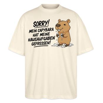 Sorry! Capybara hat meine Hausaufgaben gefressen - Stanley/Stella Oversized Unisex Bio T-Shirt Blaster 2.0 - Natur - Vorne - Alina (178cm) & Michal (187cm)