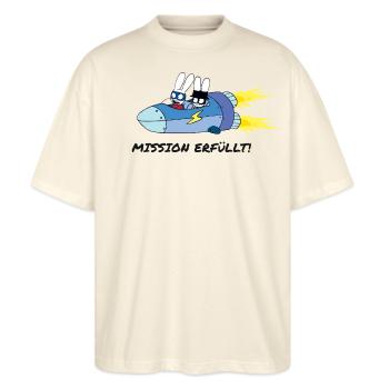 Simon Superhase mit Kleinem Bruder In Raumschiff - Stanley/Stella Oversized Unisex Bio T-Shirt Blaster 2.0 - Natur - Vorne - Alina (178cm) & Michal (187cm)