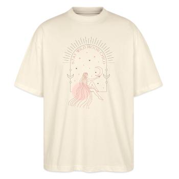 STAY WILD MOON CHILD - Stanley/Stella Oversized Unisex Bio T-Shirt Blaster 2.0 - Natur - Vorne - Alina (178cm) & Michal (187cm)