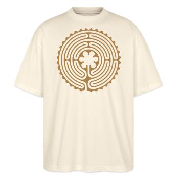 Labyrinth Vektorgrafik Farbwechsel möglich - Stanley/Stella Oversized Unisex Bio T-Shirt Blaster 2.0 - Natur - Vorne - Alina (178cm) & Michal (187cm)