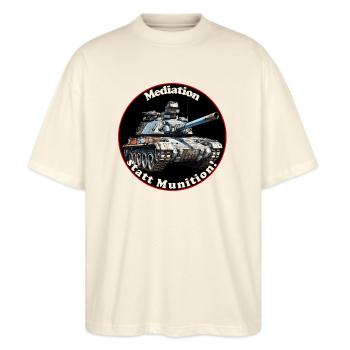 Mediation statt Munition - Stanley/Stella Oversized Unisex Bio T-Shirt Blaster 2.0 - Natur - Vorne - Alina (178cm) & Michal (187cm)