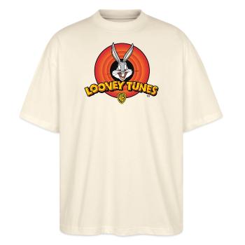 Looney Tunes Bugs Bunny Logo Classic - Stanley/Stella Oversized Unisex Bio T-Shirt Blaster 2.0 - Natur - Vorne - Alina (178cm) & Michal (187cm)