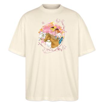 Bibi und Tina 'Wettreiten im Wald' - Stanley/Stella Oversized Unisex Bio T-Shirt Blaster 2.0 - Natur - Vorne - Alina (178cm) & Michal (187cm)