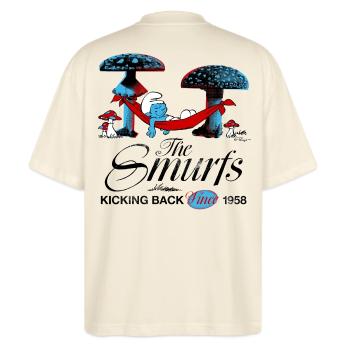 Schlümpfe Retro Design Mit Schlafendem Schlumpf - Stanley/Stella Oversized Unisex Bio T-Shirt Blaster 2.0 - Natur - Hinten - Alina (178cm)