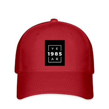 Design Année 1985 avec Cadre Minimaliste - Casquette Flexfit - rouge - Devant