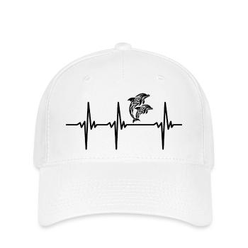 Herzschlag für zwei springende Delfine - Flexfit Cap - Weiß - Vorne