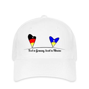 Feet in Germany, heart in Ukraine - Flexfit Cap - Weiß - Vorne
