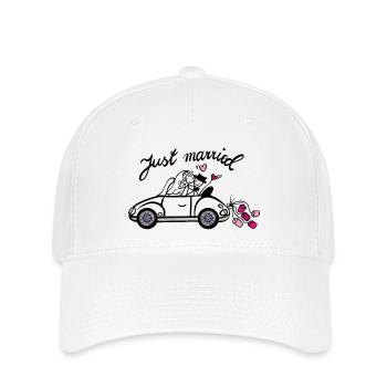 Verliebtes Brautpaar im Sportscar - Flexfit Cap - Weiß - Vorne
