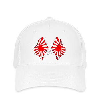 Drapeaux croisés du Soleil levant - Casquette Flexfit - blanc - Devant