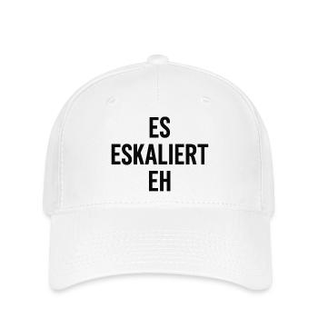 Es eskaliert eh - Flexfit Cap - Weiß - Vorne