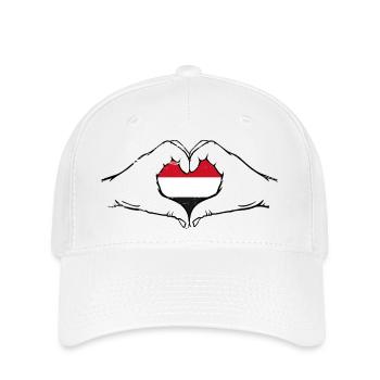 Jemen Flagge Herzform - Flexfit Cap - Weiß - Vorne
