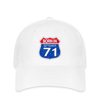 Né_en_septembre_71 - Casquette Flexfit - blanc - Devant