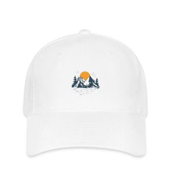 Reisen & Abenteuer, Aufgehende Sonne hinter Bergen - Flexfit Cap - Weiß - Vorne