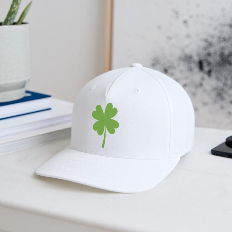 Solid four-leaf clover Flexfit Cap