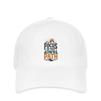 Eigenen Pfad fokussieren - Flexfit Cap - Weiß - Vorne