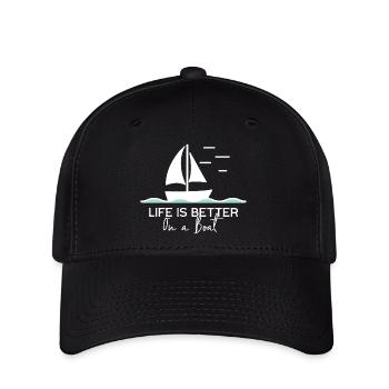La vie est meilleure sur un bateau à voile dans un port de yacht - Casquette Flexfit - noir - Devant