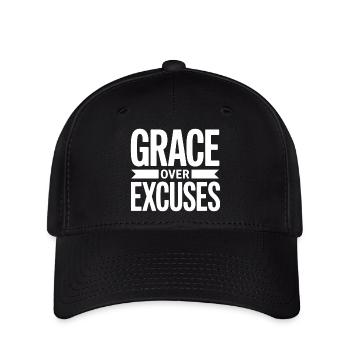 Christlich Grace Over Excuses Glaube - Flexfit Cap - Schwarz - Vorne