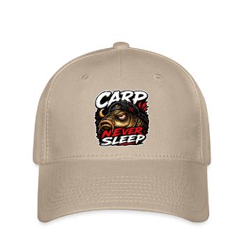 Lustiges Karpfenangelhemd / -becher – Karpfen schlafen nie - Flexfit Cap - Khaki - Vorne