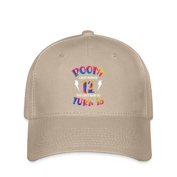 Boom Je viens d’avoir 12 ans mais j’ai hâte d’avoir 13 ans - Casquette Flexfit - kaki - Devant