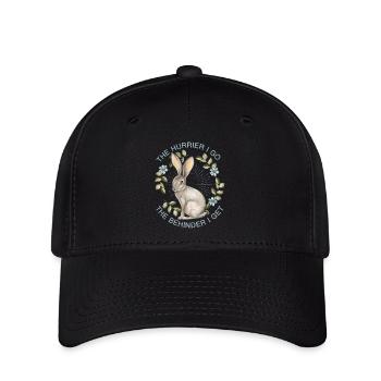 Hase, Hase-Hare, lustiger Spruch von Lewis-Carroll - Flexfit Cap - Schwarz - Vorne